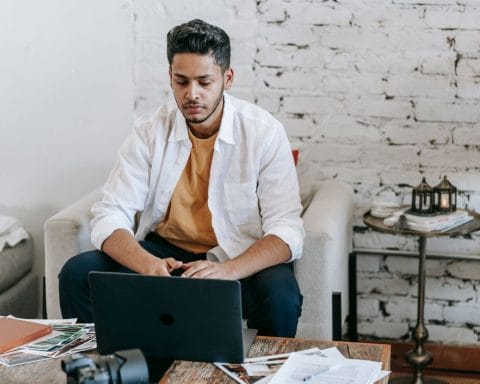 Zo pak je freelance werk bij de overheid professioneel aan